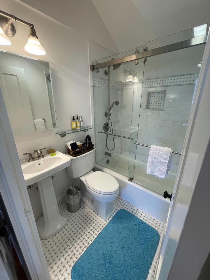 Inn At Cook Street Провинстаун Экстерьер фото