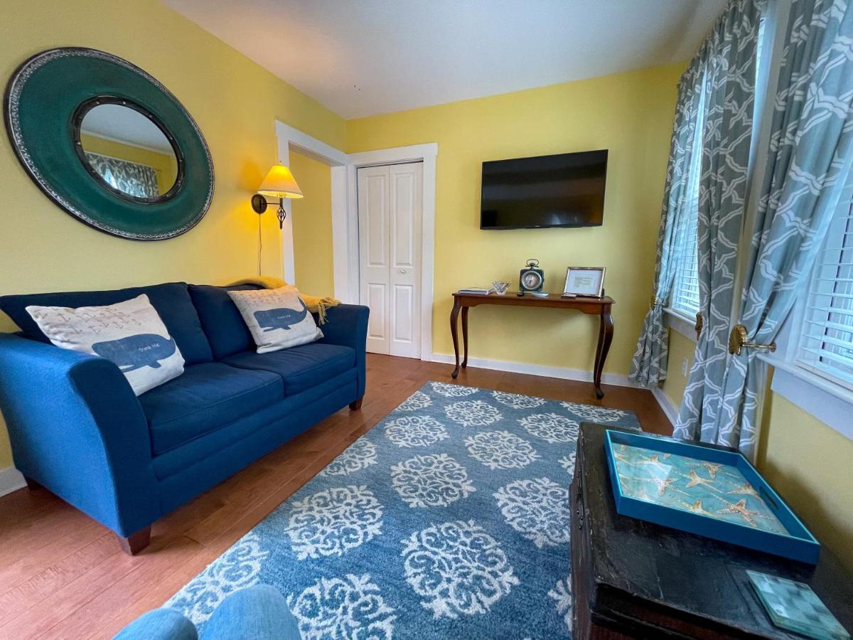 Inn At Cook Street Провинстаун Экстерьер фото